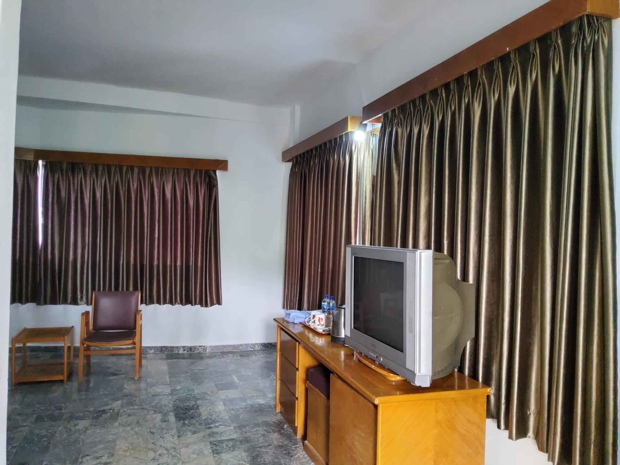 Hotel Kumala Samudra Cikakak 外观 照片